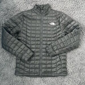 Men Size Small North Face Thermoball Trekker Jacket Coat Black